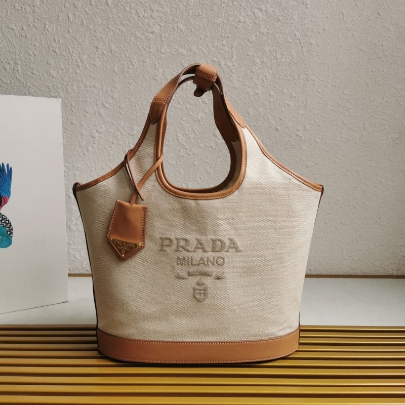 Pra*a shopping bags